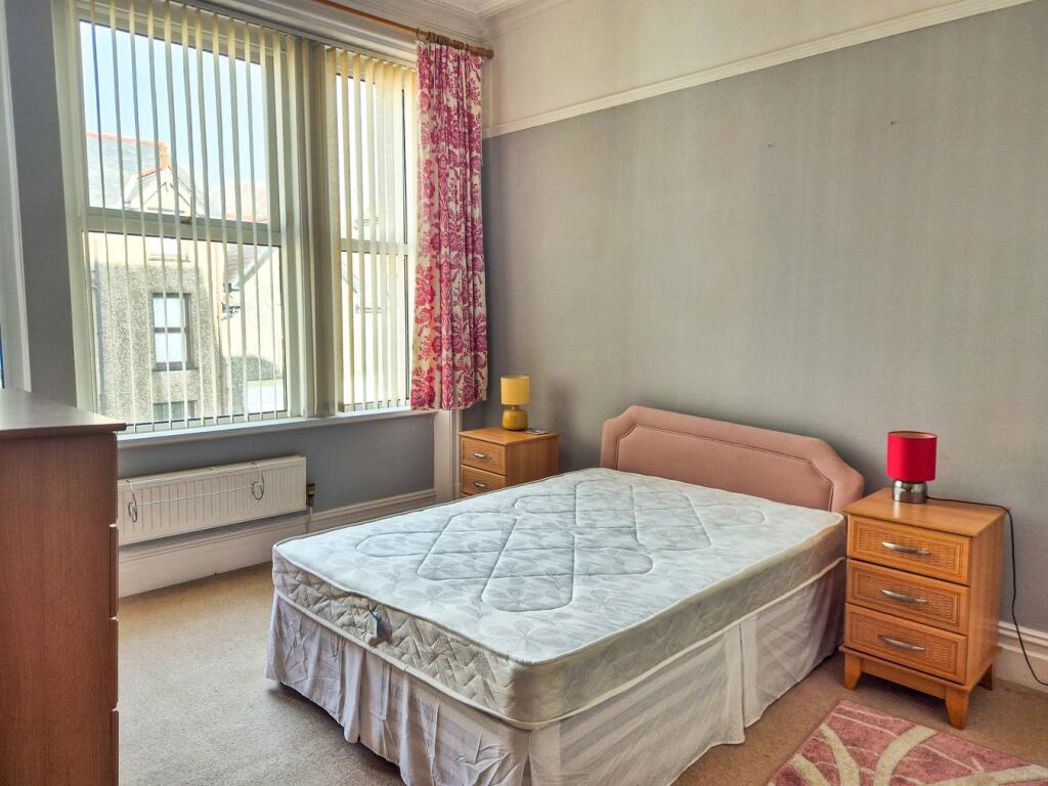 Property image 13 of 19