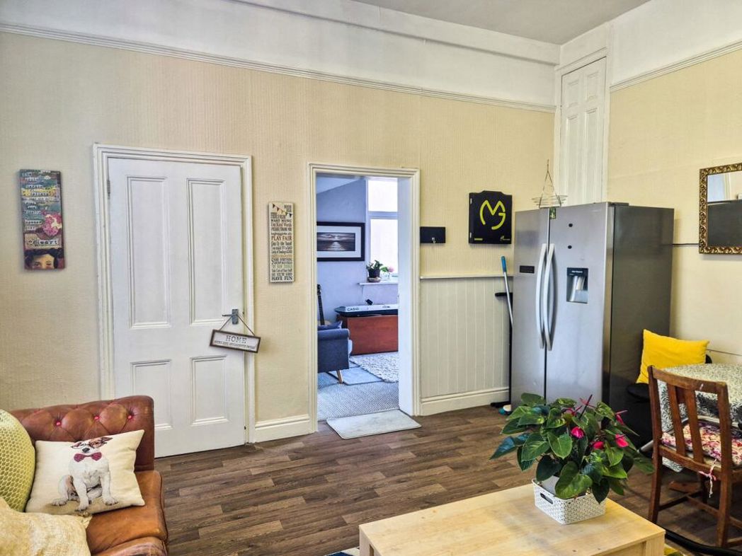 Property image 5 of 19