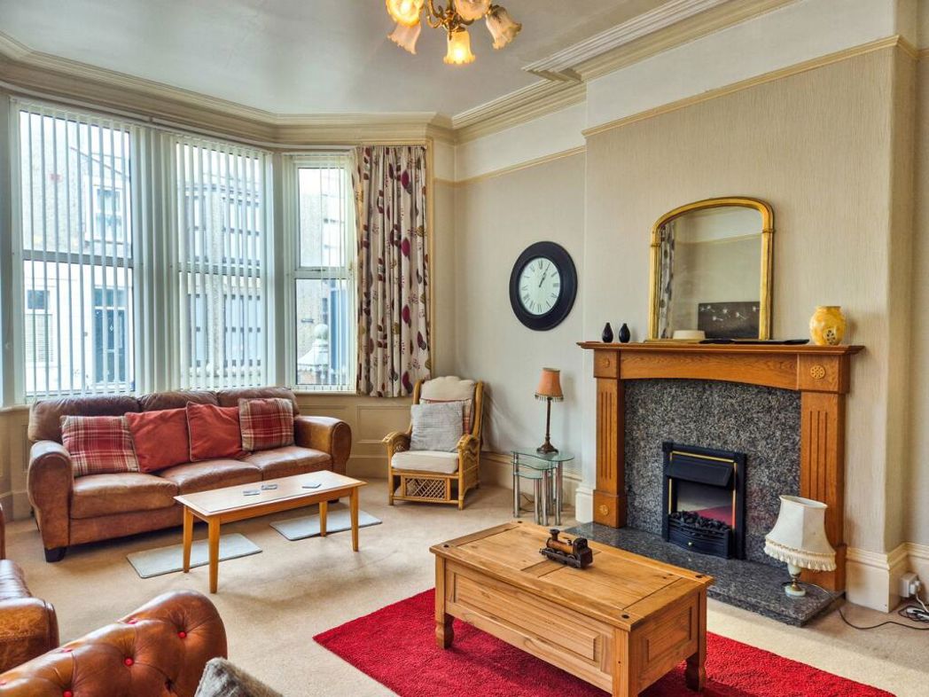 Property image 3 of 19