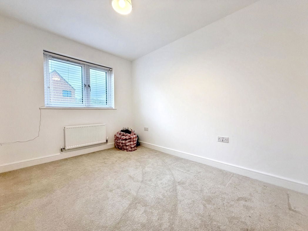 Property image 13 of 18