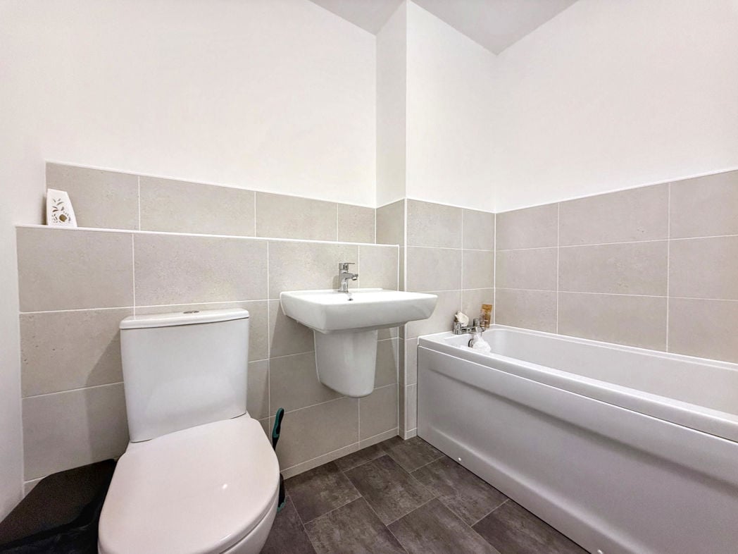 Property image 15 of 18
