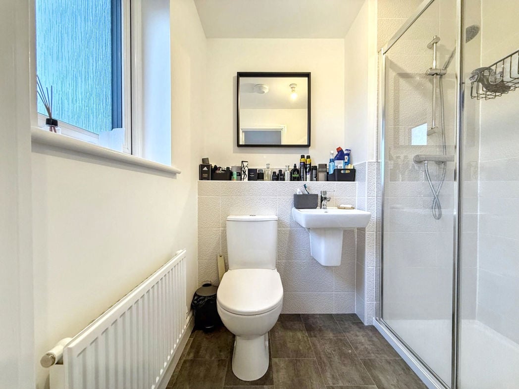 Property image 12 of 18