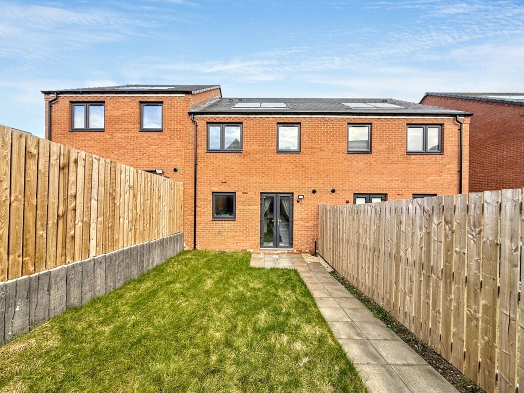 Property image 17 of 18