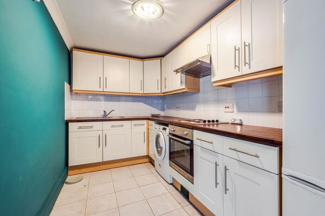 Property image 5 of 8
