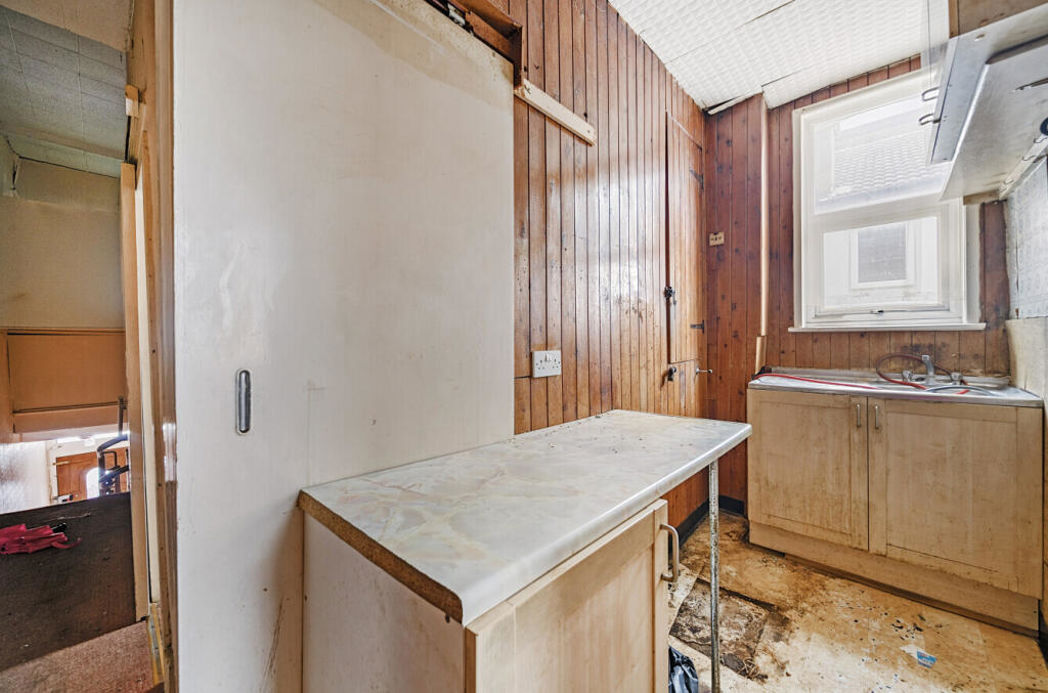 Property image 4 of 12