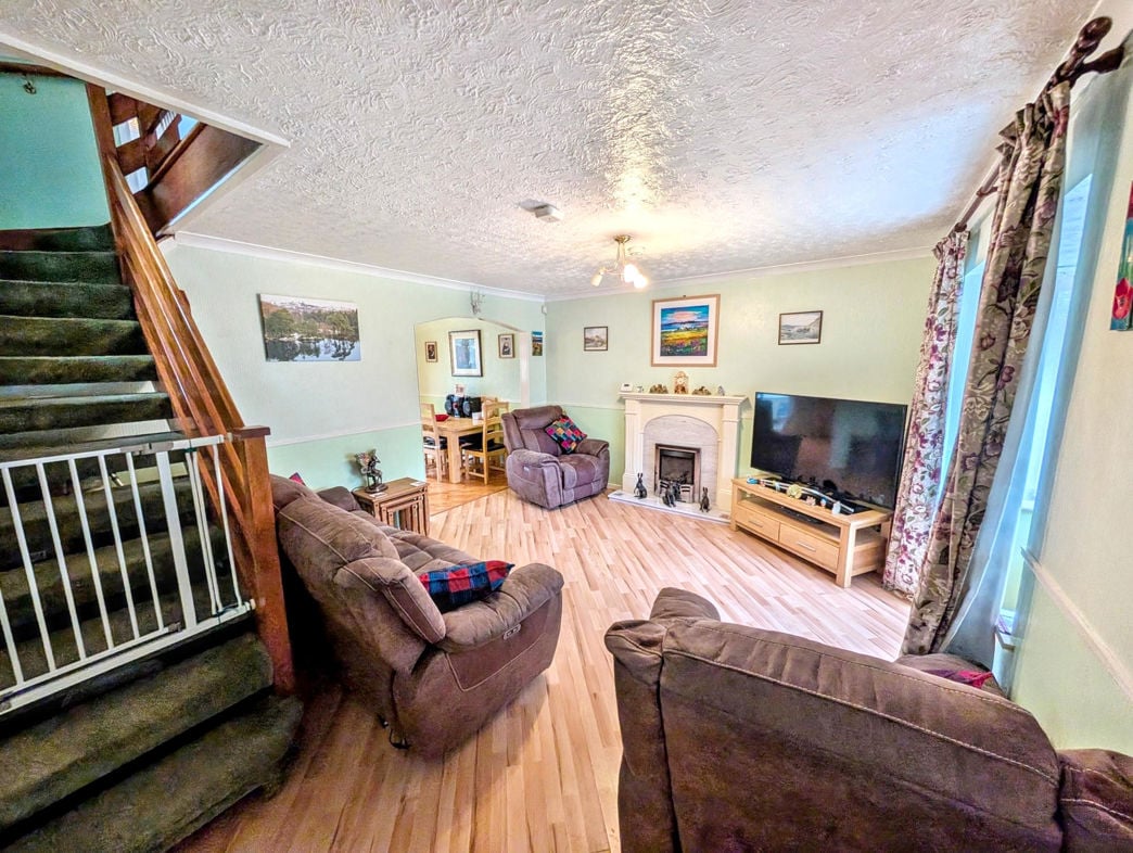 Property image 3 of 15
