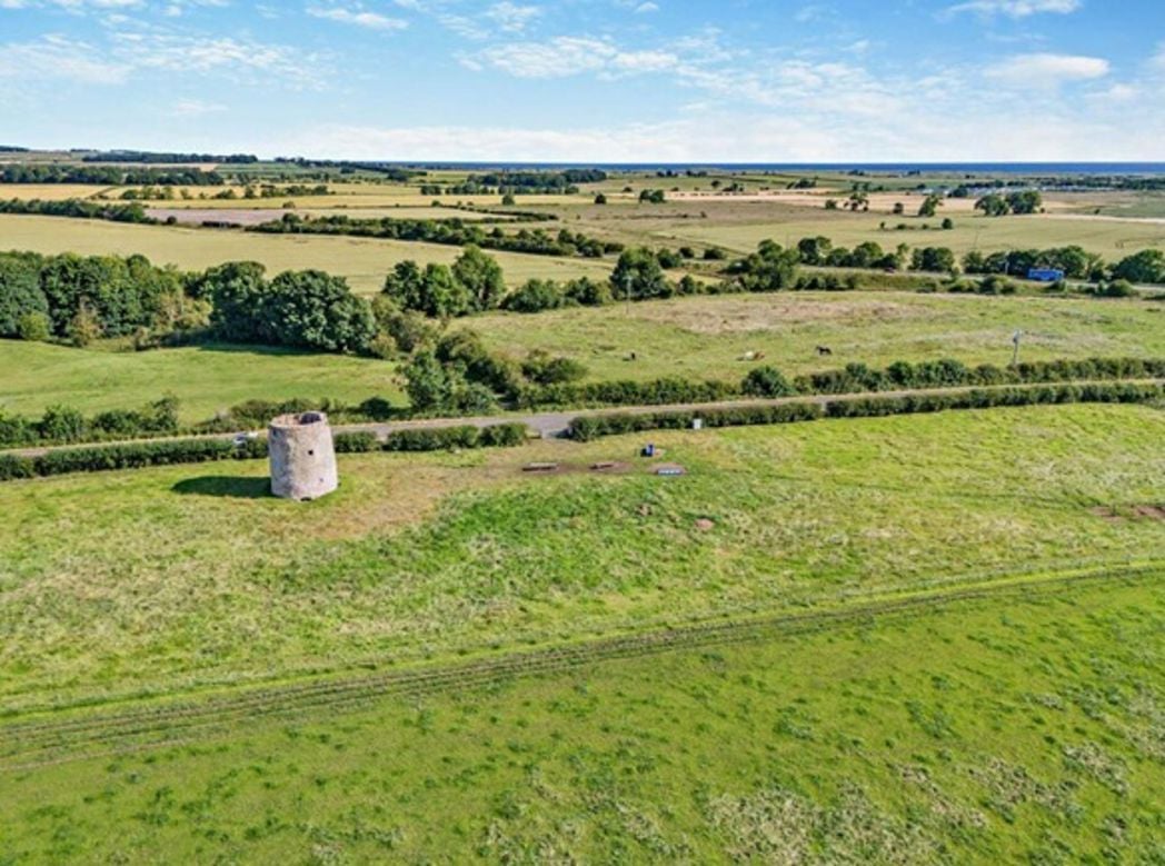 Property image 3 of 11
