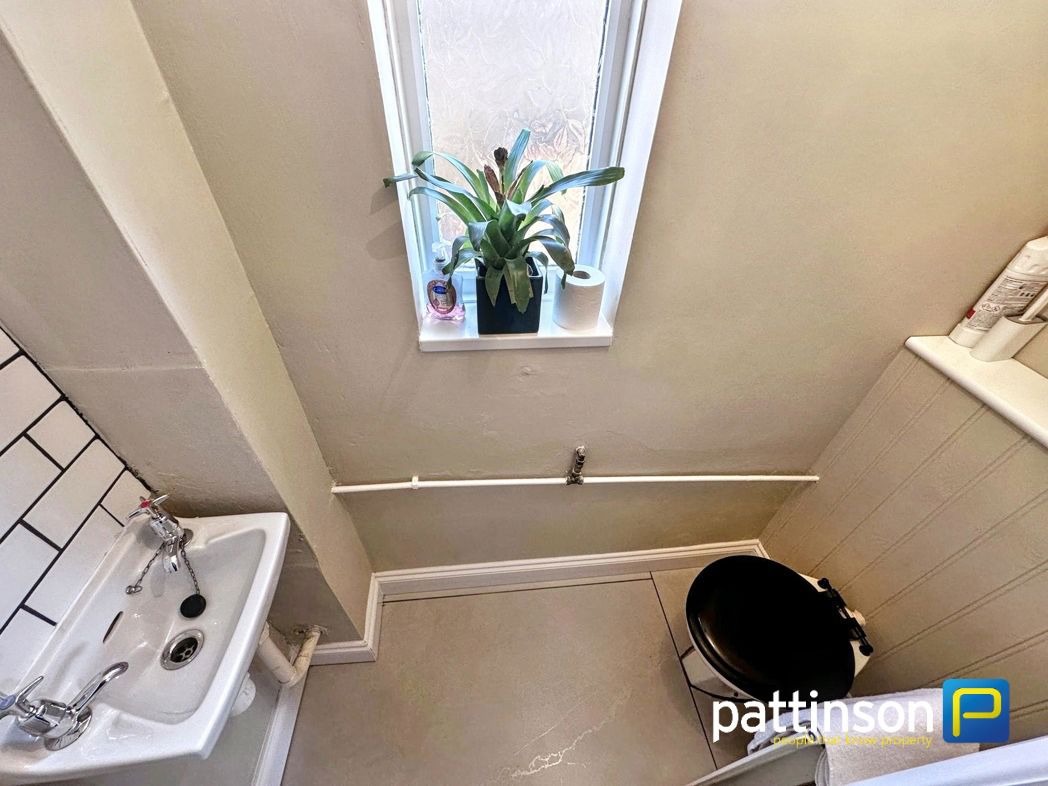 Property image 5 of 13
