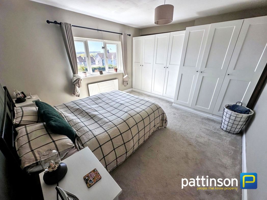 Property image 6 of 13