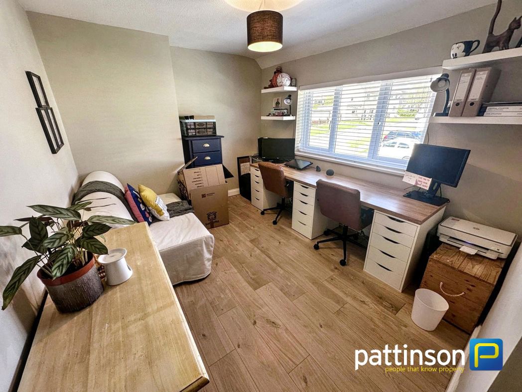 Property image 8 of 13