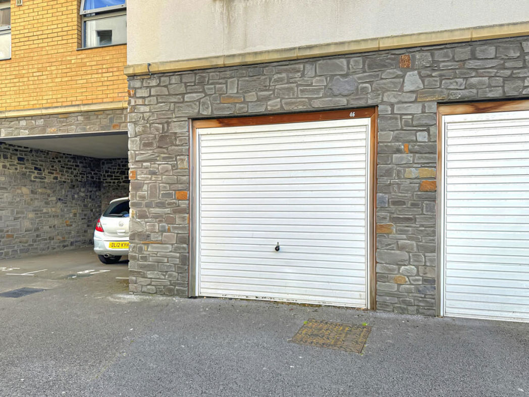 Property image 11 of 12