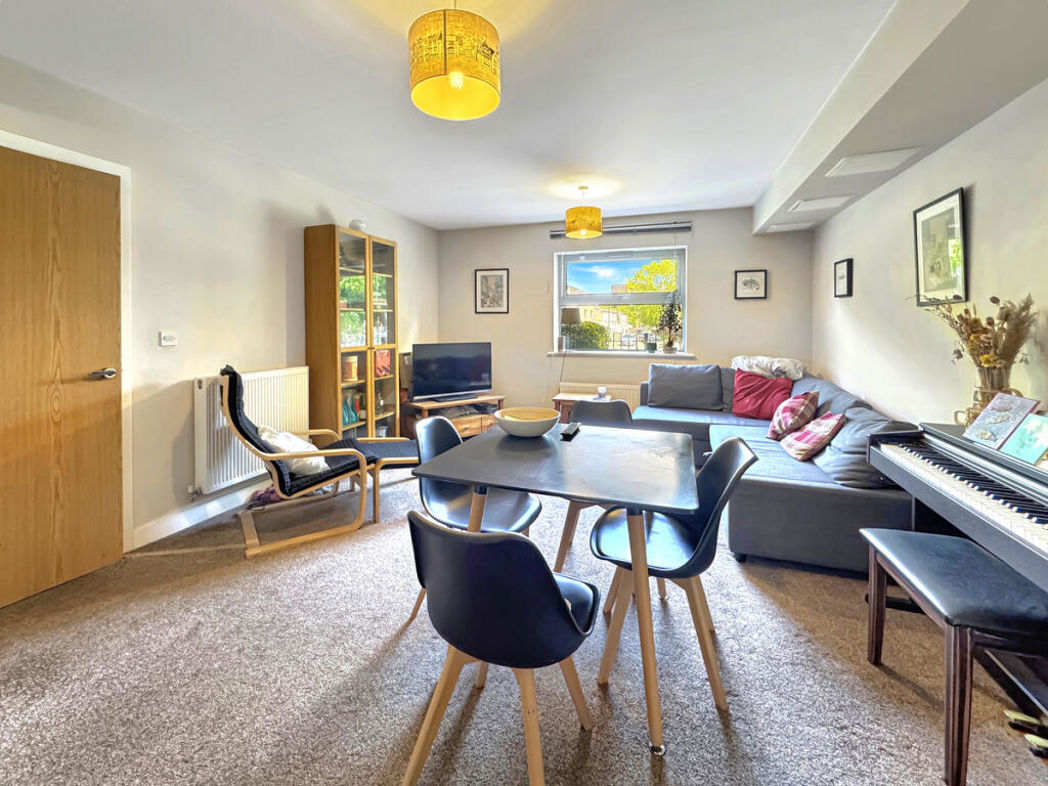 Property image 5 of 12