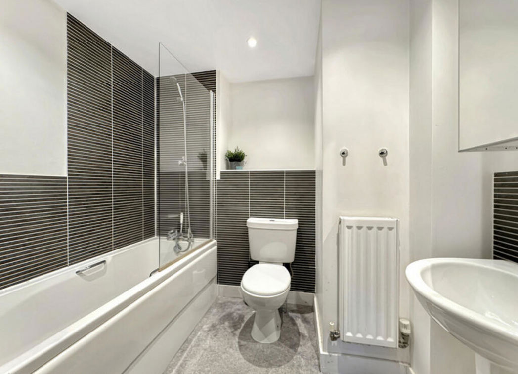 Property image 10 of 12