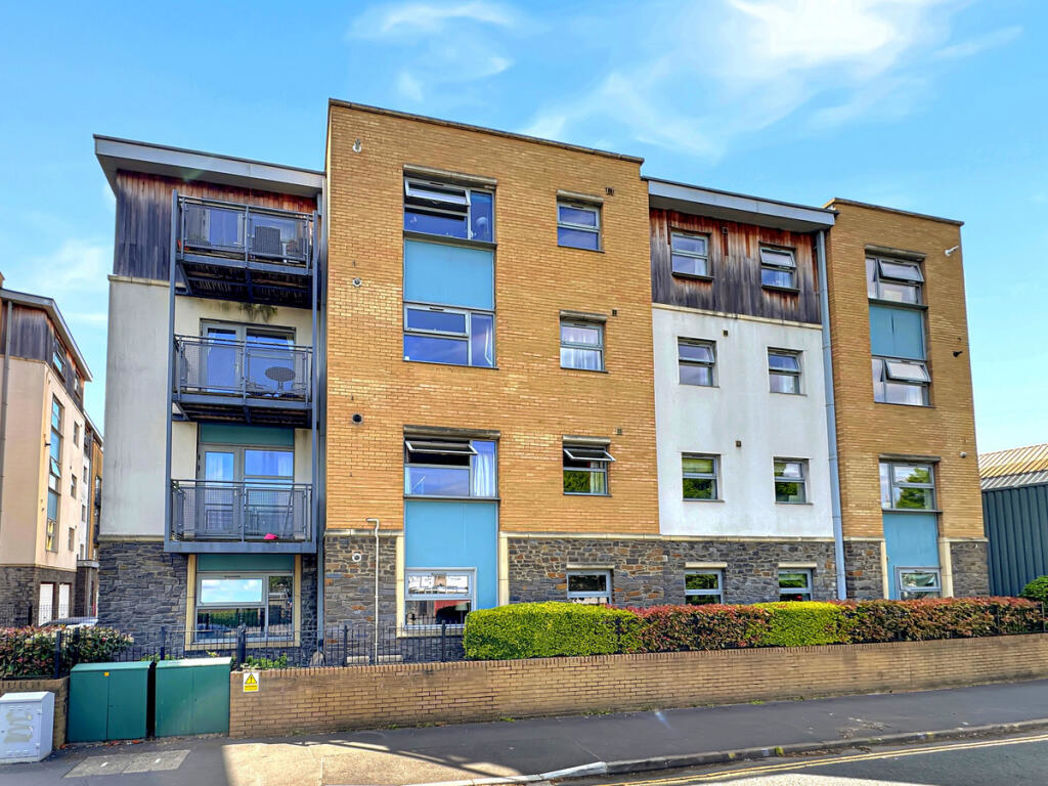 Property image 2 of 12
