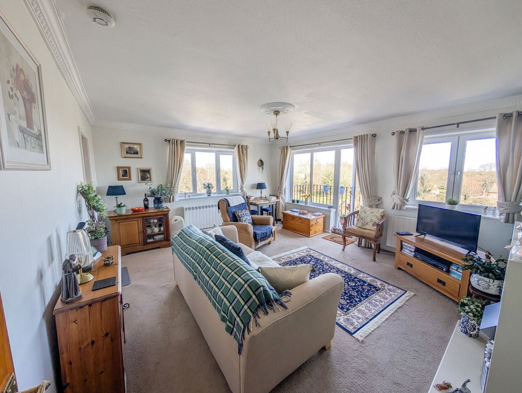 Property image 3 of 11