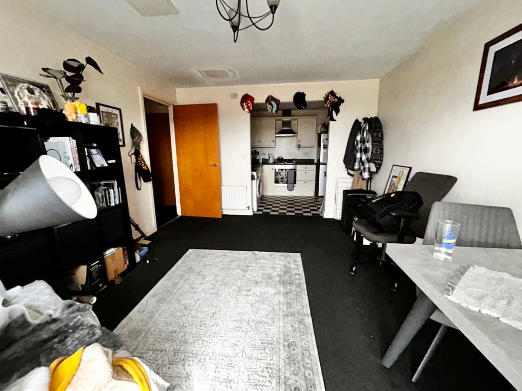Property image 5 of 9