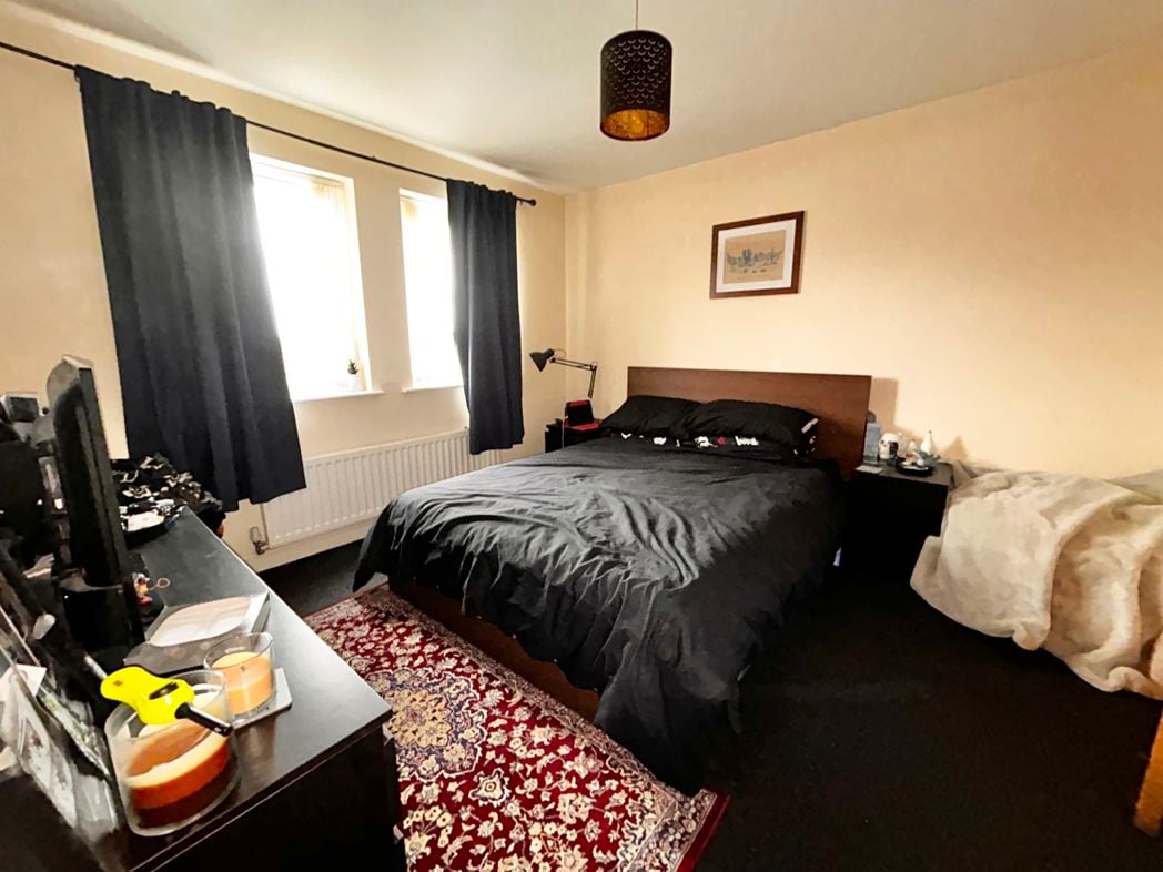 Property image 6 of 9
