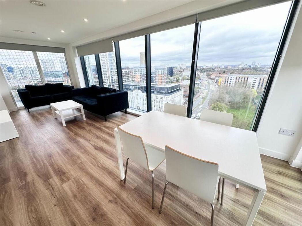Property image 7 of 19