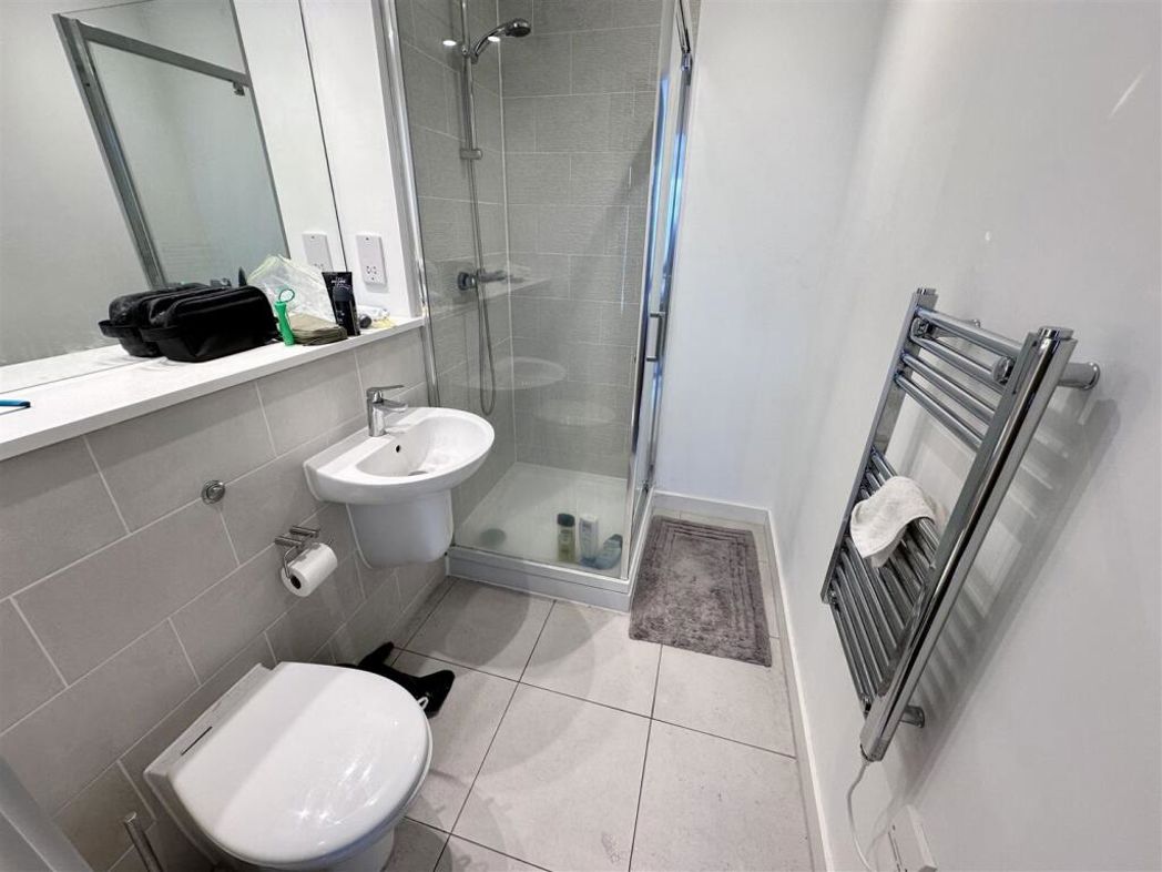 Property image 13 of 19