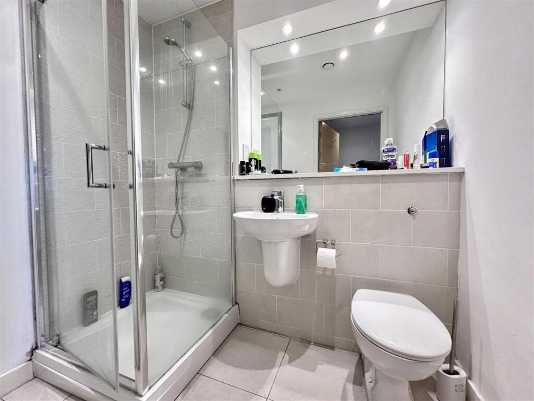 Property image 16 of 19