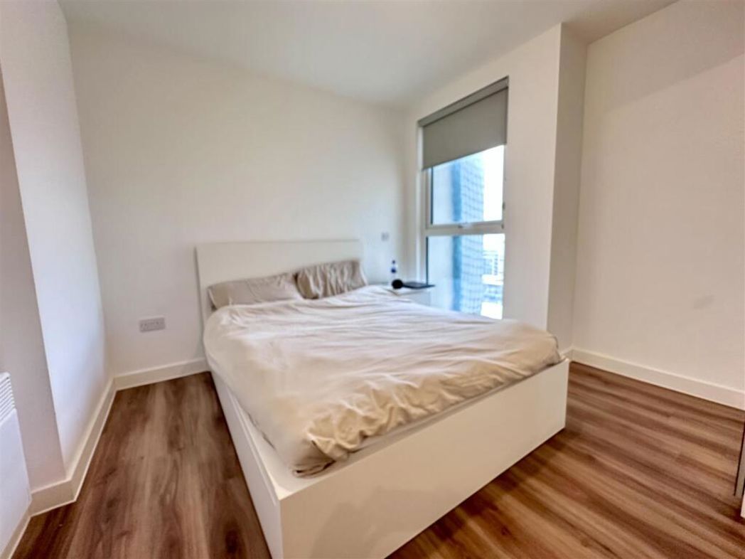 Property image 17 of 19