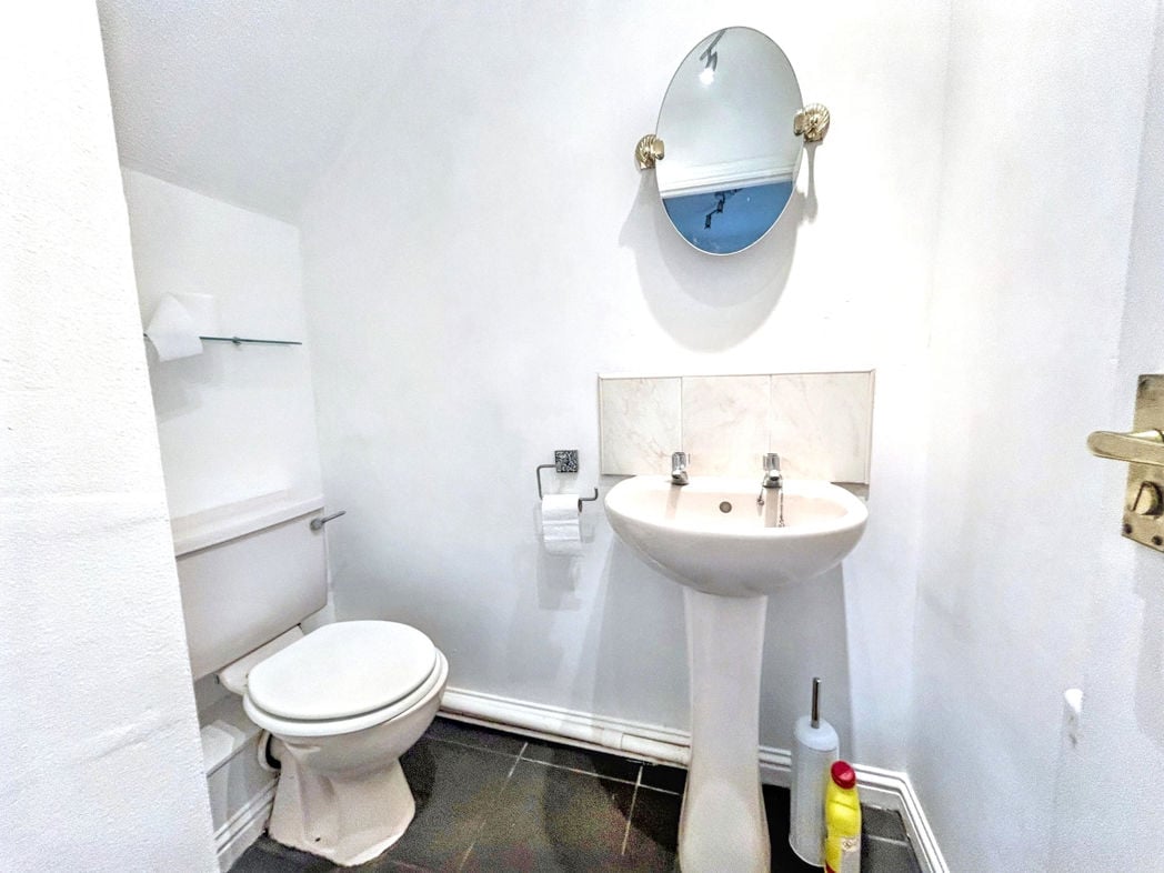 Property image 6 of 21