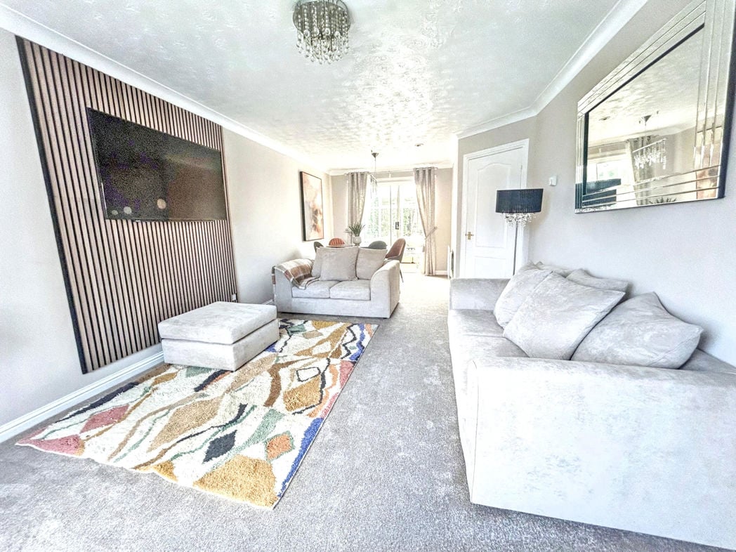 Property image 2 of 21
