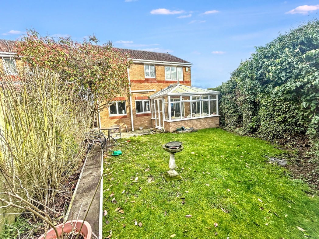 Property image 16 of 21