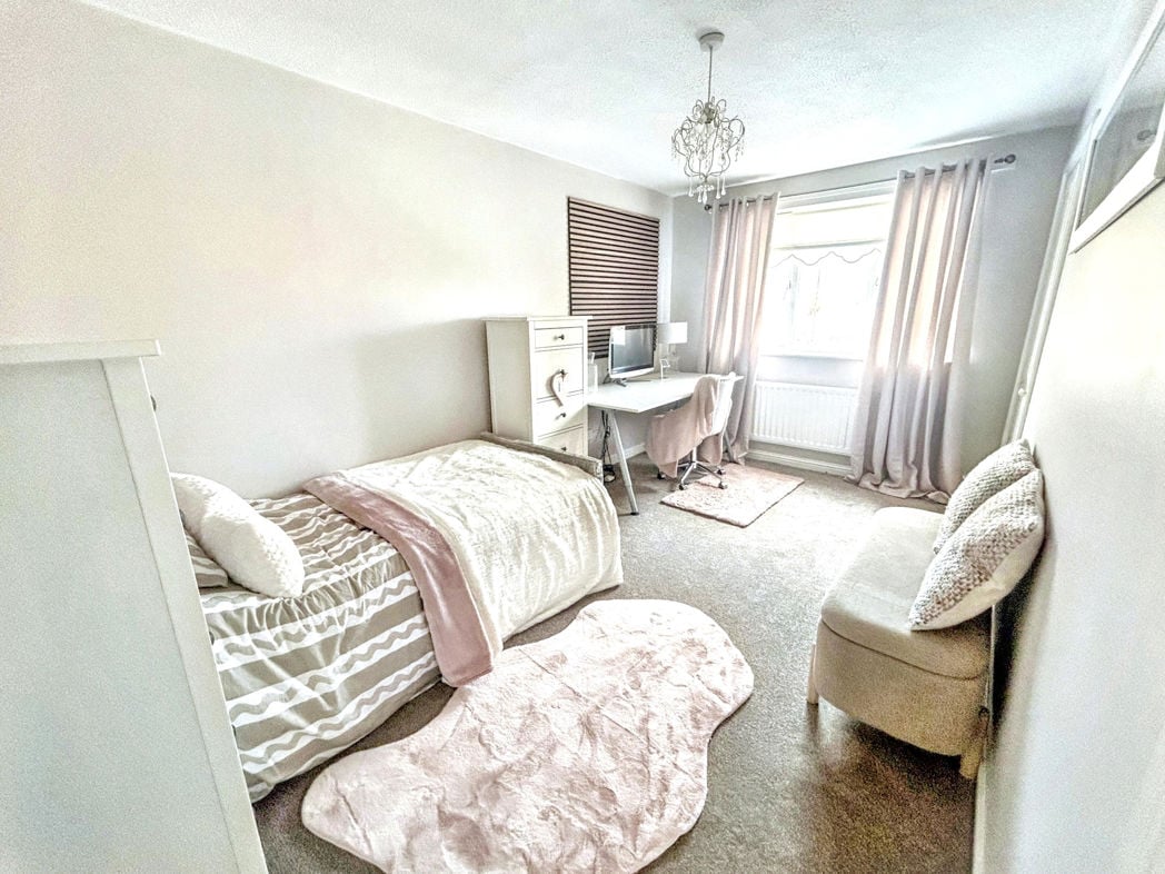 Property image 14 of 21