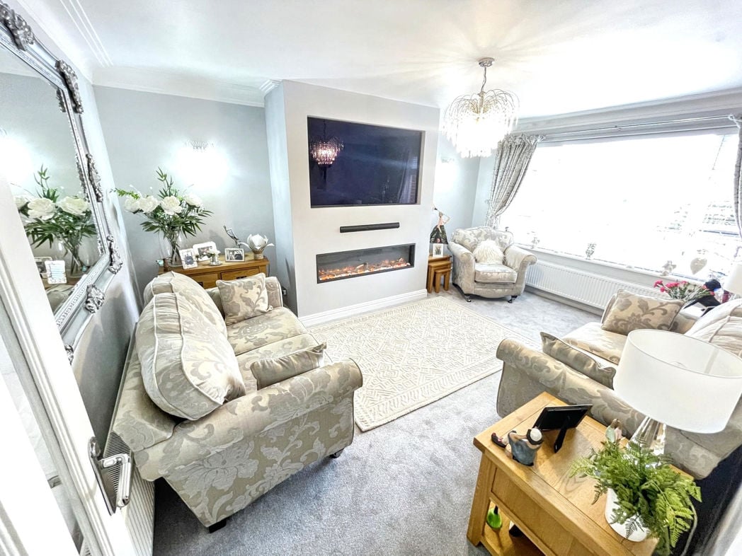 Property image 4 of 12