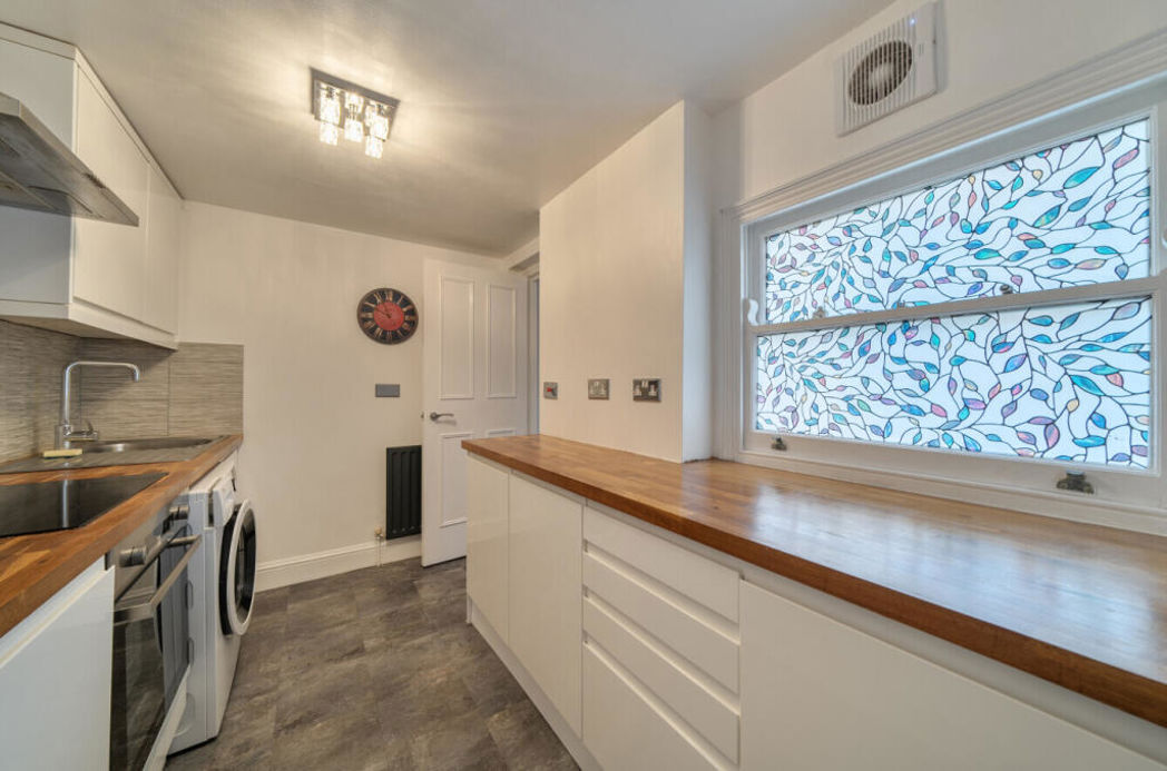 Property image 4 of 12