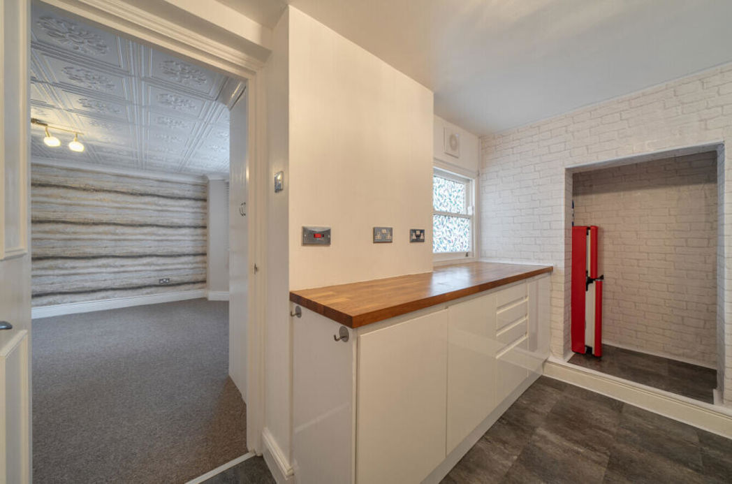 Property image 6 of 12