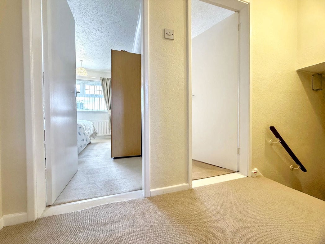 Property image 12 of 25