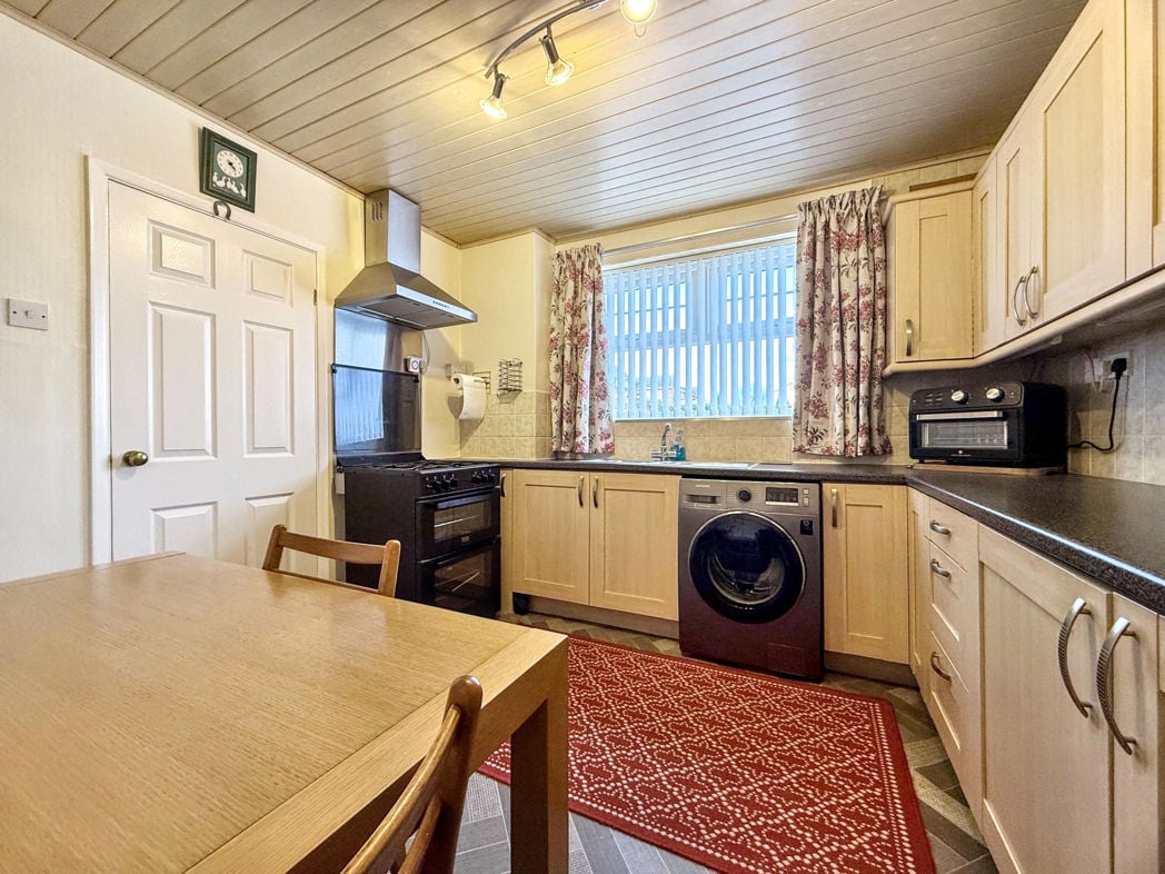 Property image 9 of 25