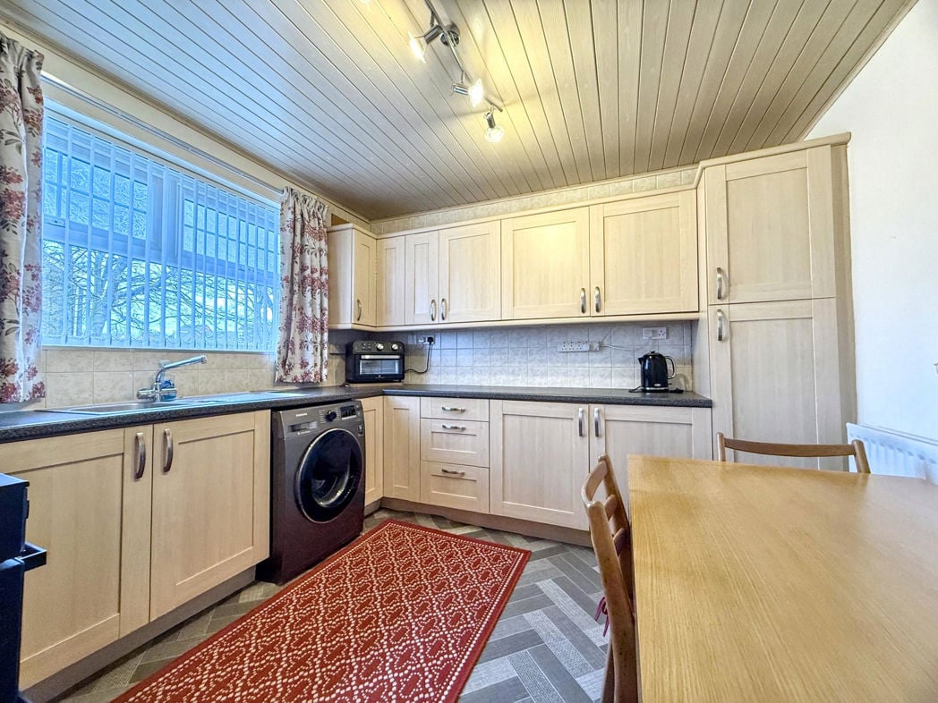 Property image 10 of 25