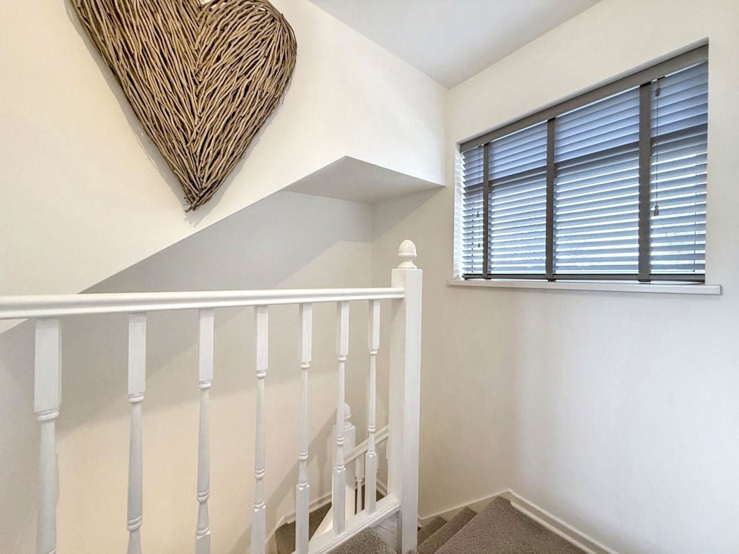 Property image 11 of 19
