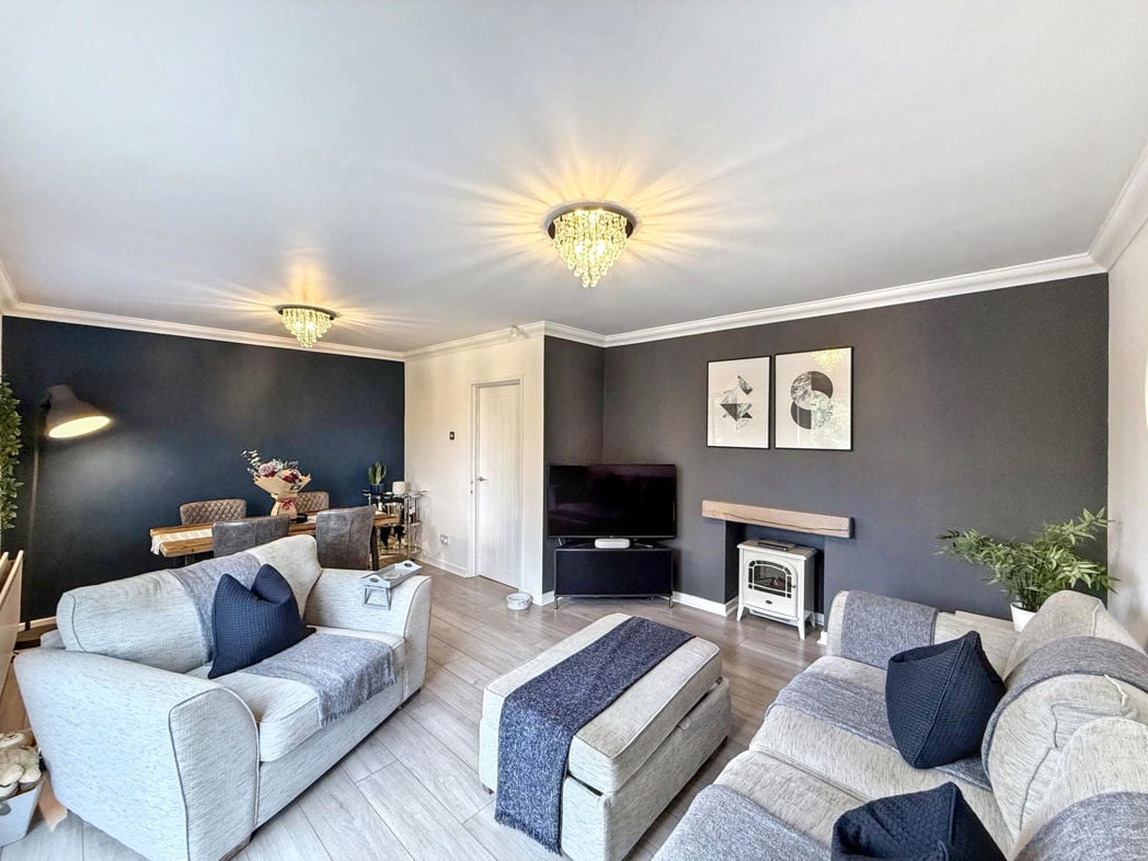 Property image 2 of 19