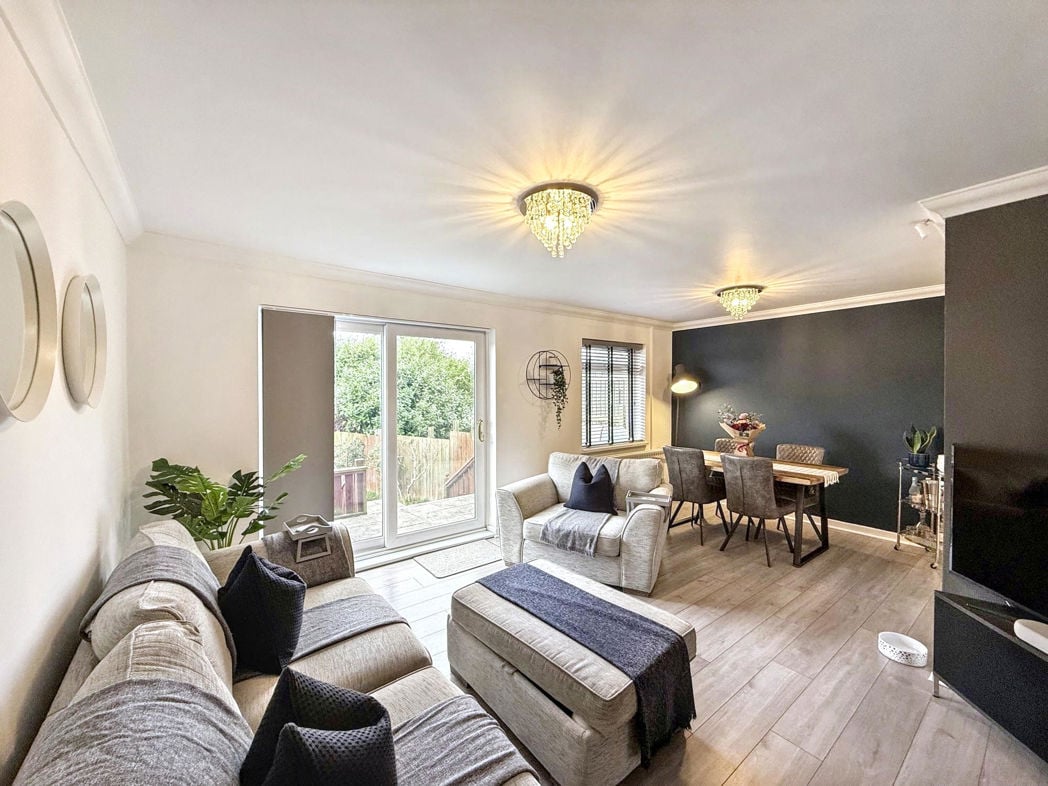 Property image 3 of 19