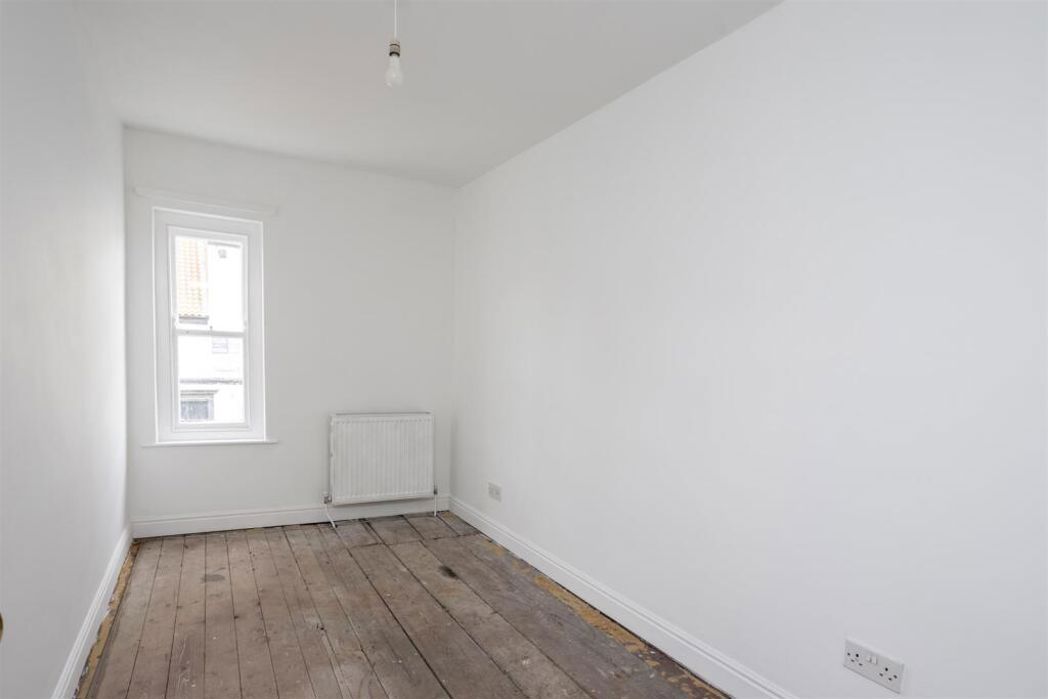 Property image 6 of 6