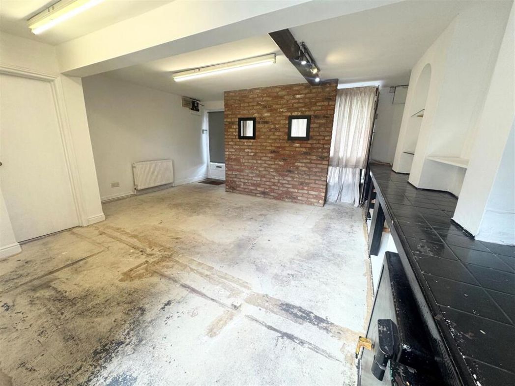 Property image 4 of 6