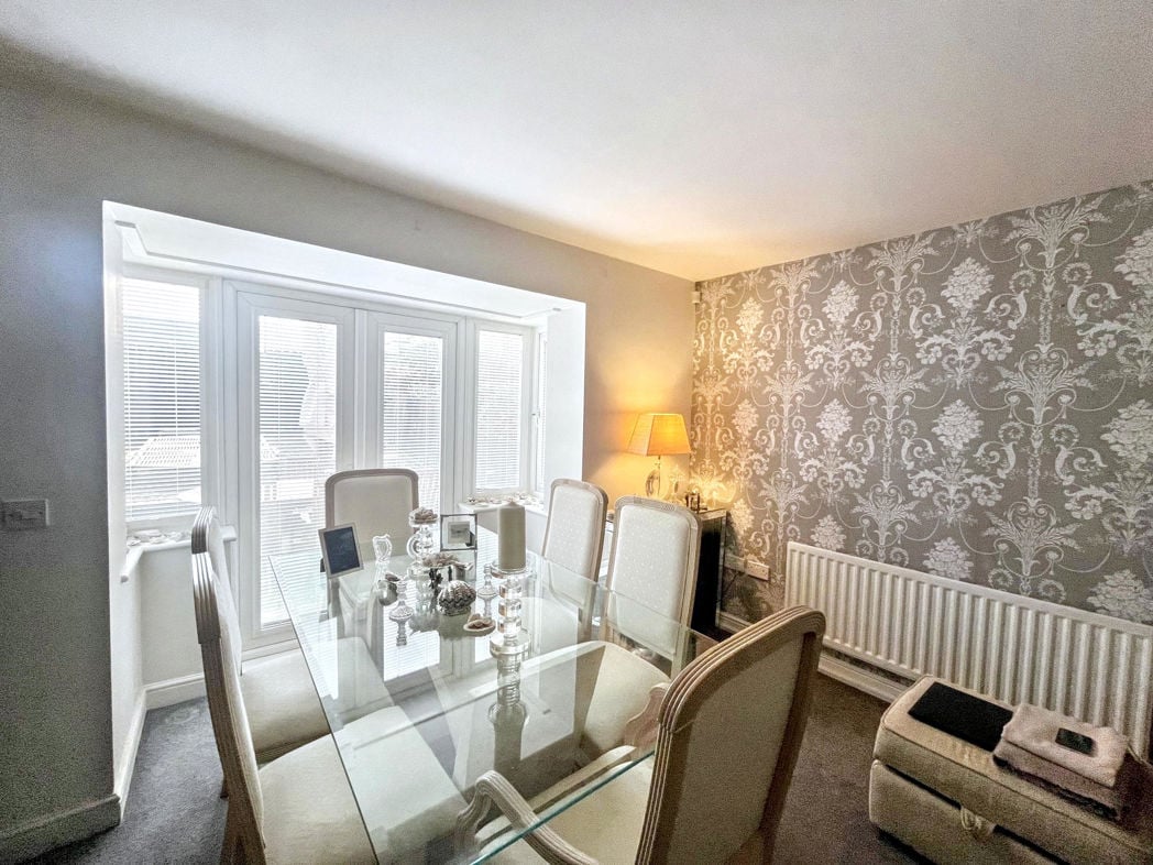 Property image 3 of 11