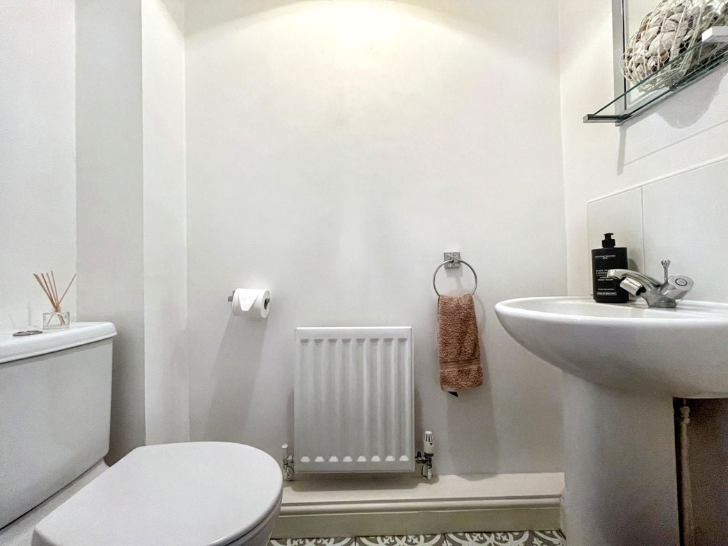 Property image 6 of 11