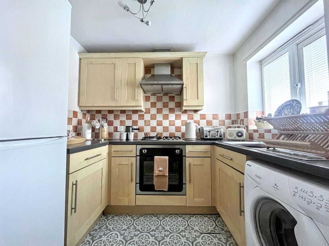 Property image 2 of 11