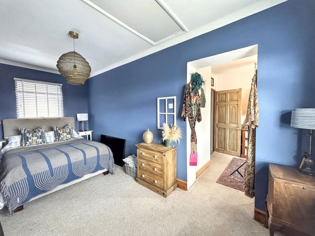 Property image 20 of 32