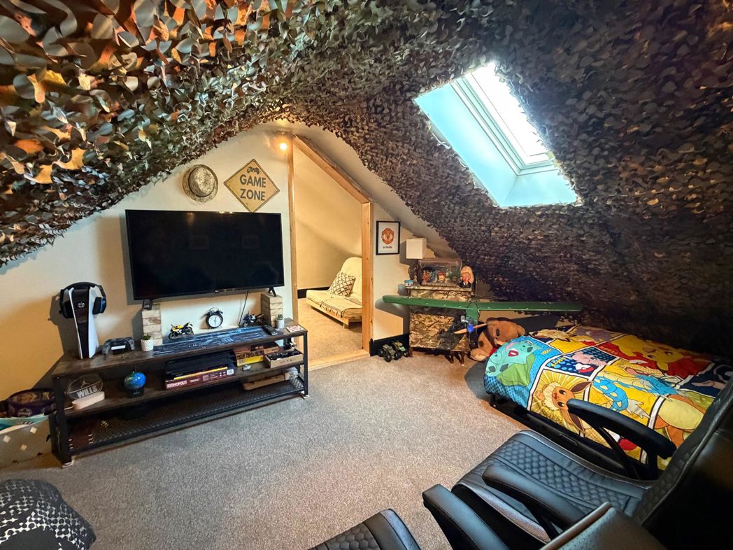 Property image 28 of 32