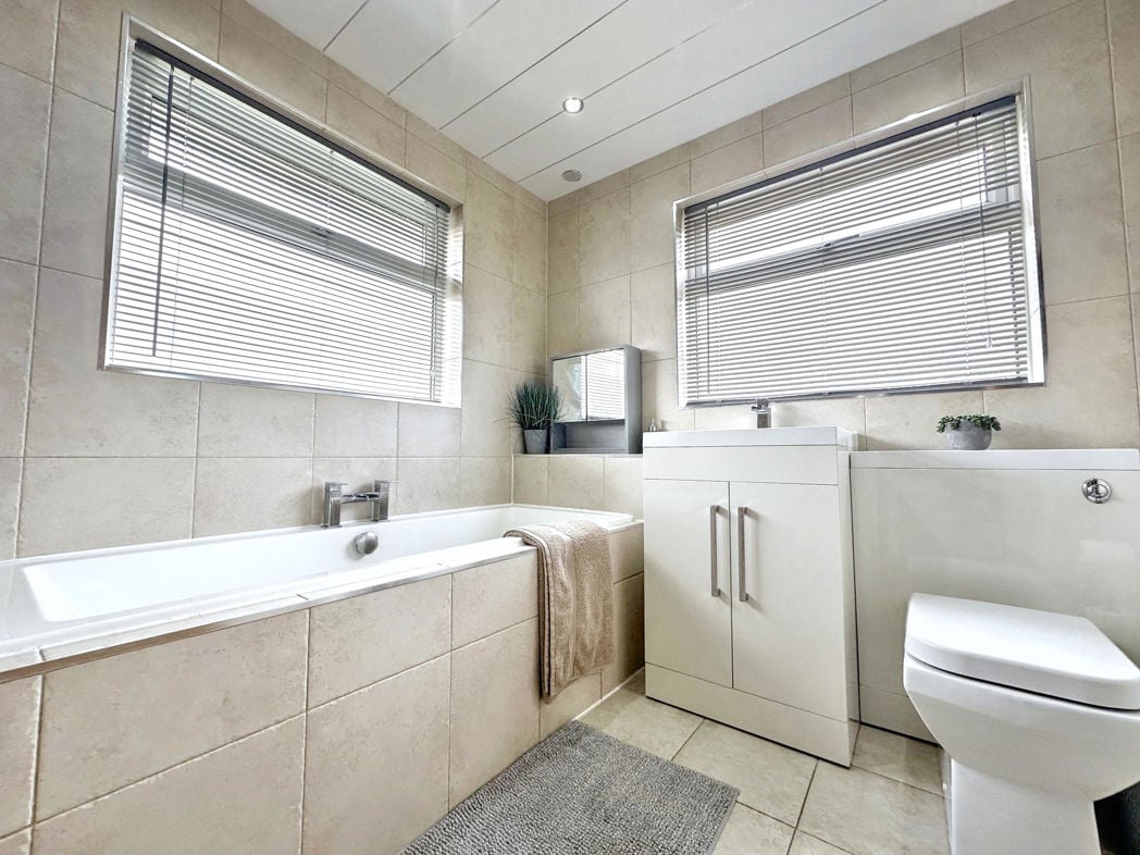 Property image 17 of 24