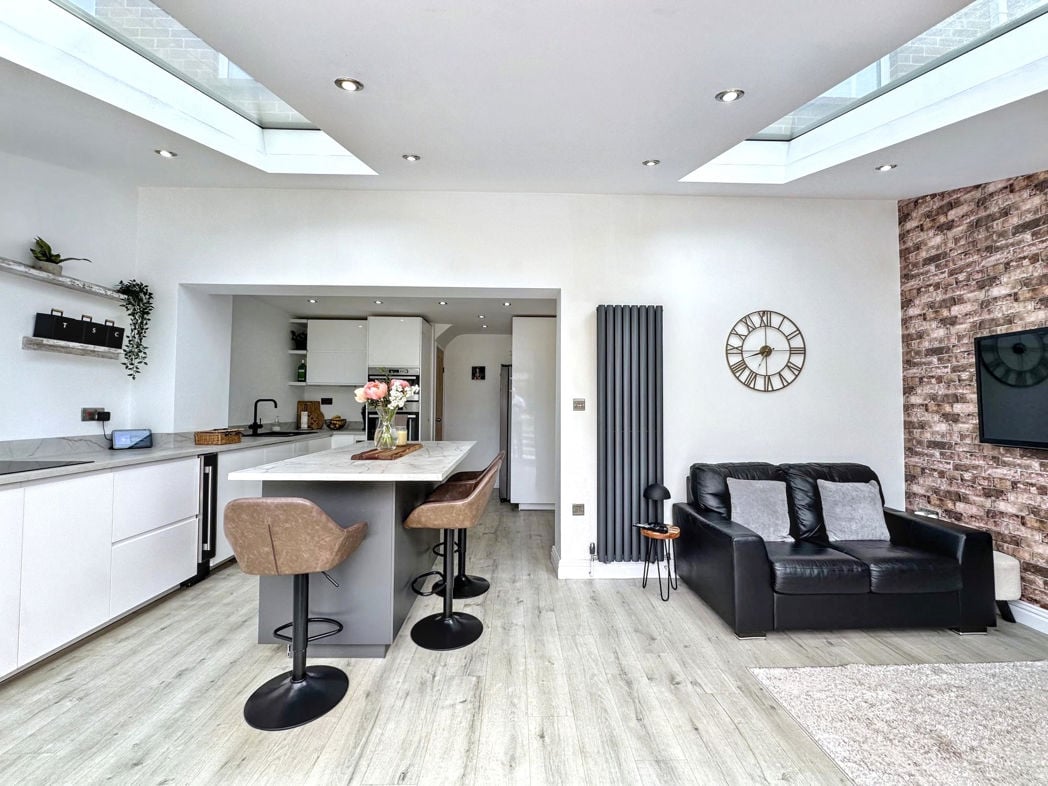 Property image 6 of 24