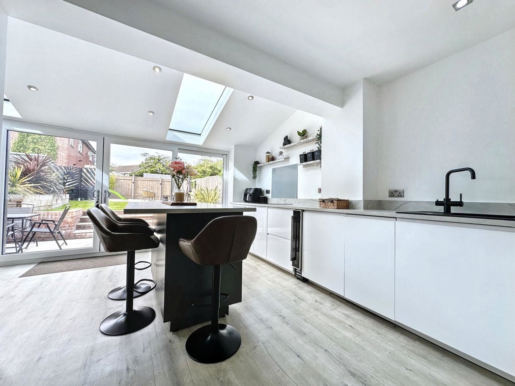 Property image 4 of 24
