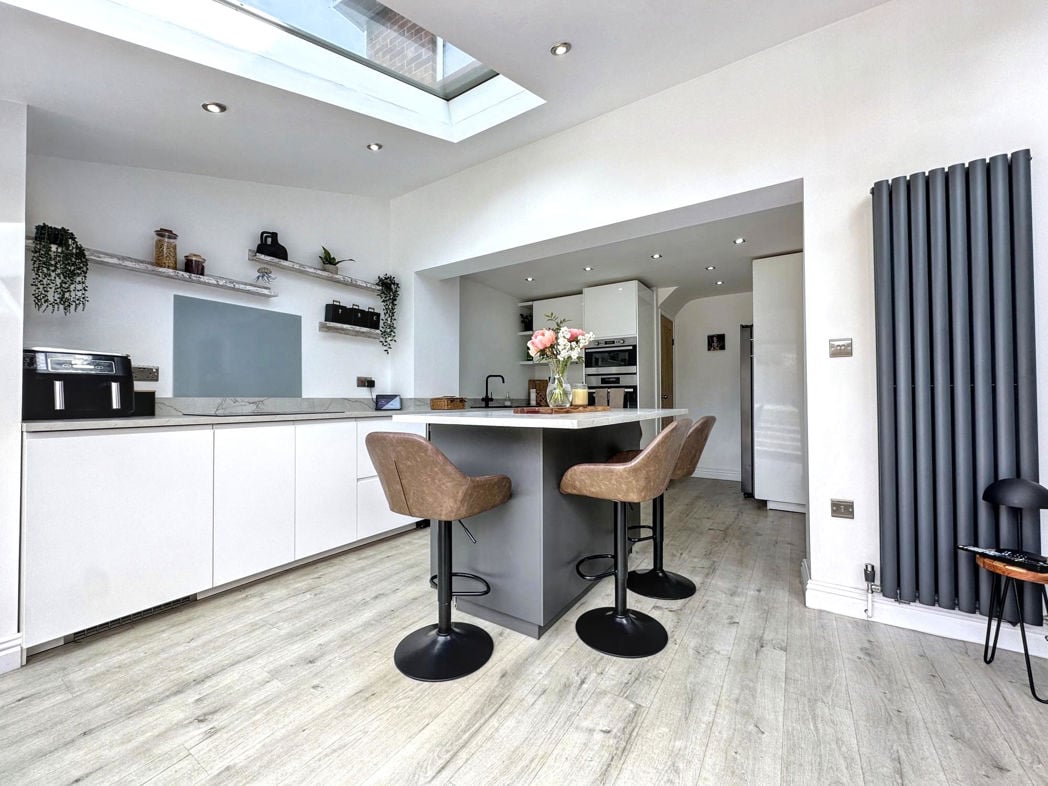 Property image 2 of 24