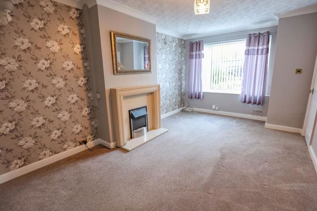 Property image 3 of 11